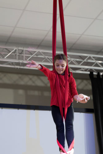 nastri bambini acrobatica aerea